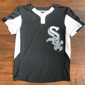 SOLD - Majestic Cool Base Youth Small White Sox Jersey